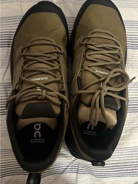 On Running Cloudrock Waterproof Trail Shoes - Olive/Black